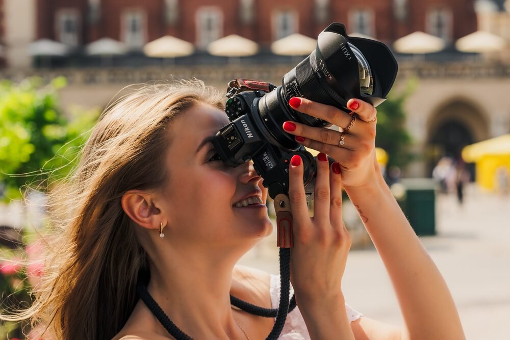 Obiektyw IRIX Blackstone 11 mm f-4.0  premium osłona przeciwsłoneczna 