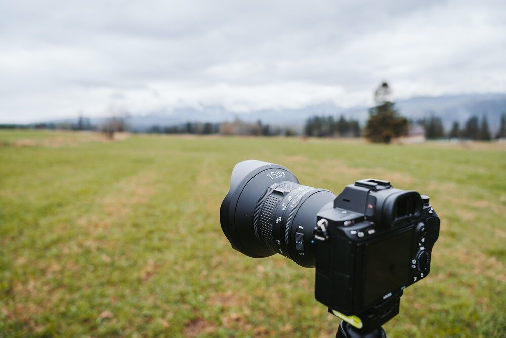 Obiektyw IRIX Dragonfly 15 mm f-2.4 filtry przednie (gwint 95 mm) i tylne żelowe 30×30 mm  