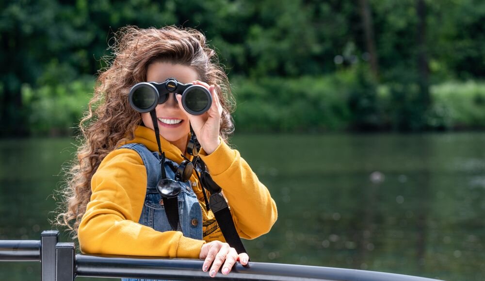 Lornetka NIKON Aculon A211 10-22x50 optyka waga konstrukcja ogniskowa zoom przybliżenie dioptria muszle oczne obiektywy soczewki pryzmat powłoka gwint okulary obserwacja przyroda sport powiększenie