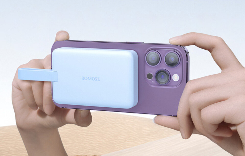 ROMOSS WMS10 wbudowany kabel Lightning USB-C iPhone’a Android - powerbank przyczepiony do iphone'a