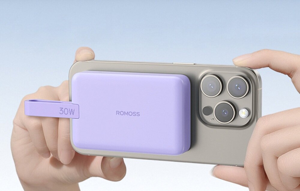 ROMOSS WMS10 wbudowany kabel Lightning USB-C iPhone’a Android - powerbank przyczepiony do iphone'a