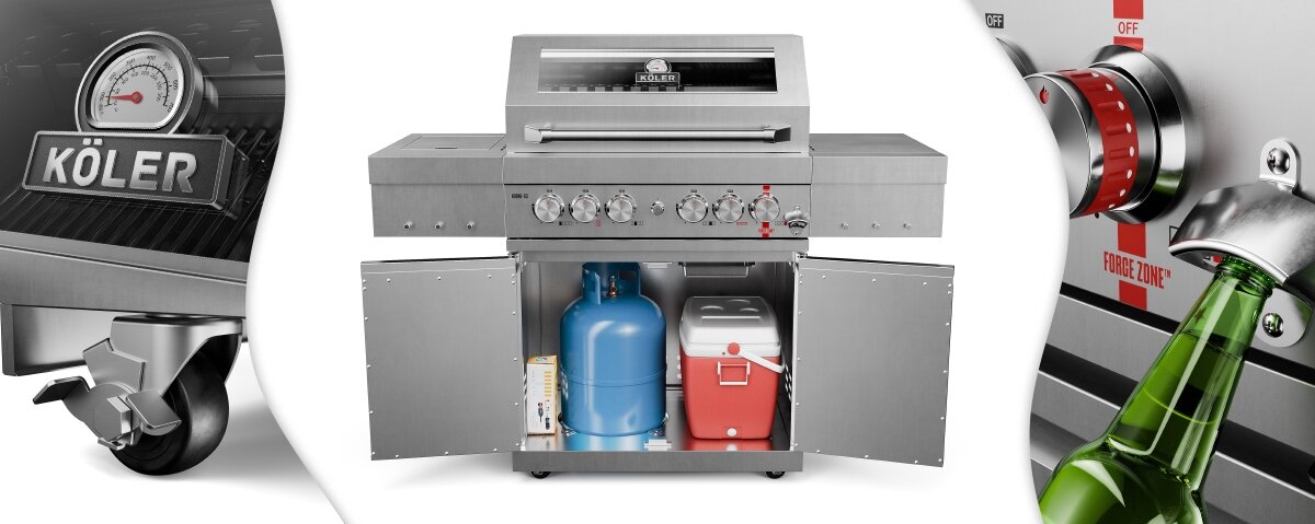 Obraz przedstawia grill gazowy z otwartymi drzwiczkami, wewnątrz którego znajduje się niebieska butla gazowa i czerwono-biały pojemnik. Na grillu widoczne są pokrętła oraz logo \'KÖLER\'.