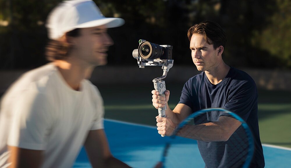 Gimbal DJI RS 4 Mini nagrywanie tenisa