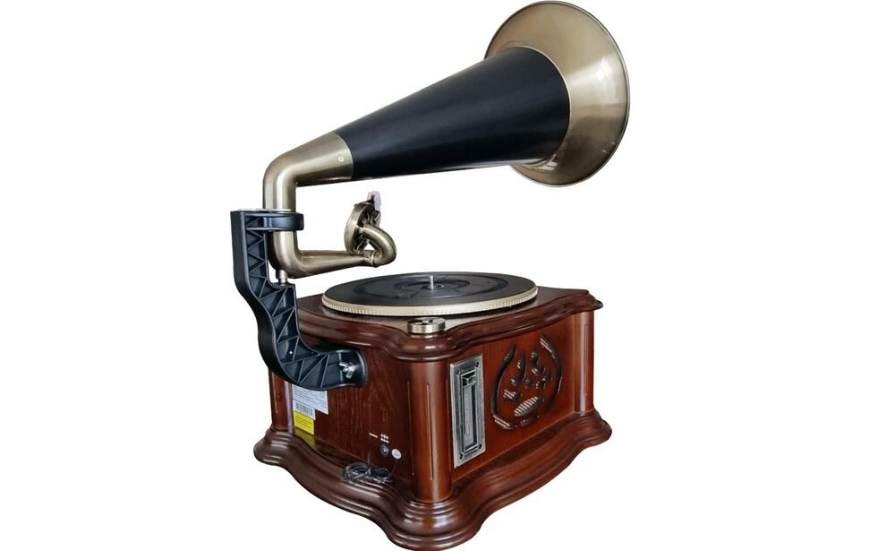 Gramofon SOUNDMASTER NR917 wymiary 380x640x450 mm waga 6.6 kg pobór mocy 24W tryb czuwania 0.1W, gramofon po skosie od tyłu na białym tle