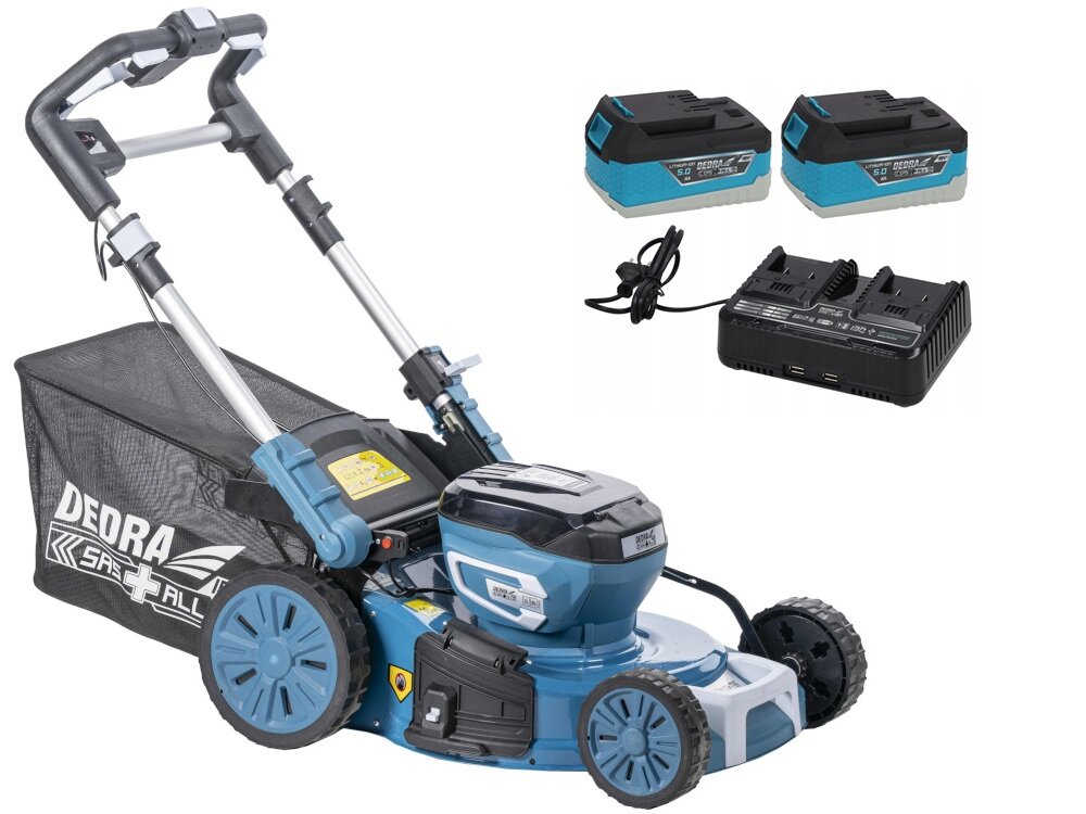 Kosiarka akumulatorowa DEDRA DED6998X-2A5-2A5 z napędem zestaw na białym tle w zestawie kosiarka dwa akumulatory ładowarka kosz kluczyk bezpieczeństwa zaślepka wyrzutu bocznego dokumentacja