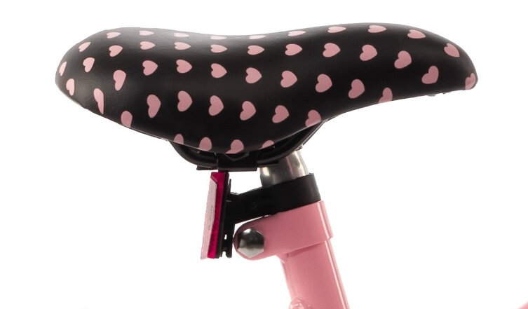 Rower dziecięcy INDIANA Pretty 16 cali dla dziewczynki Różowy zbliżenie na siodełko bezpieczna satysfakcjonująca aktywność wygodne siodełko serduszka szerokie i grubo wyściełane komfortowa jazda bezpiecznie komfortowo