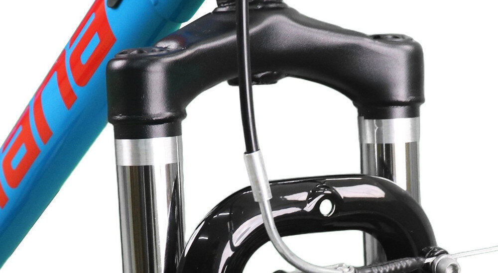 Rower młodzieżowy INDIANA X-Pulser 2.4 24 cale dla chłopca Niebiesko-czerwony zbliżenie na amortyzator rower typu hardtail przedni amortyzator sprężynowy marki INDIANA ułatwia najeżdżanie na przeszkody i niweluje wstrząsy na kierownicy