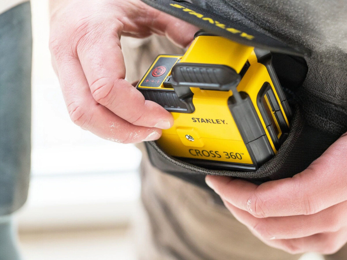 Laser liniowy STANLEY STHT77640-1, baterie, ergonomiczny, mobilność, etui, laser wkładany do etui przy pasie