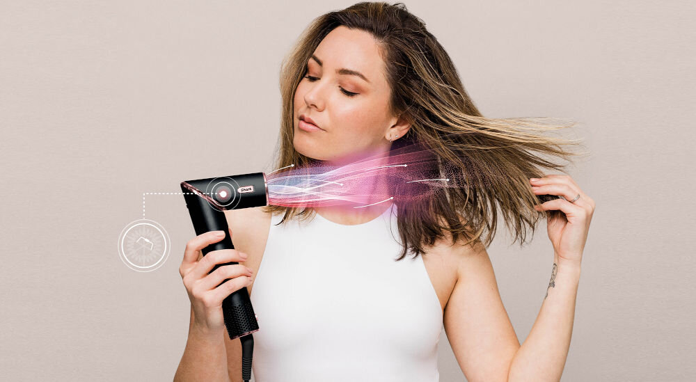 Suszarko-lokówka SHARK HD426EU Flexstyle Czarny 32 mm 1400 W jasne tło kobieta suszy włosy czarna suszarka różowy nadmuch  potężna moc 1400 W suszy włosy łatwe różnorodne stylizowanie mierzy temperaturę 1000 razy na sekundę stały poziom zapobieganie uszkodzeniom prosta bezpieczna efektywna stylizacja włosów 