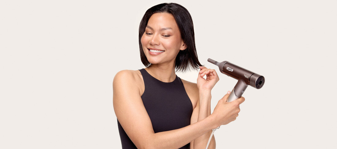 Suszarka SHARK HD542EU SpeedStyle Pro Flex Srebrny 1700 W Technologia High Velocity  chroniąc włosy przed nadmiernym nagrzewaniem  gładkie, pełne blasku i zdrowego wyglądu