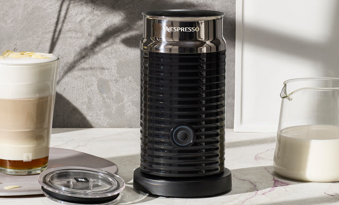 Spieniacz do mleka NESPRESSO Aeroccino 3 Czarny Bezproblemowe użytkowanie Intuicyjna obsługa szybkie czyszczenie prostota wygoda użytkowanie korzystanie