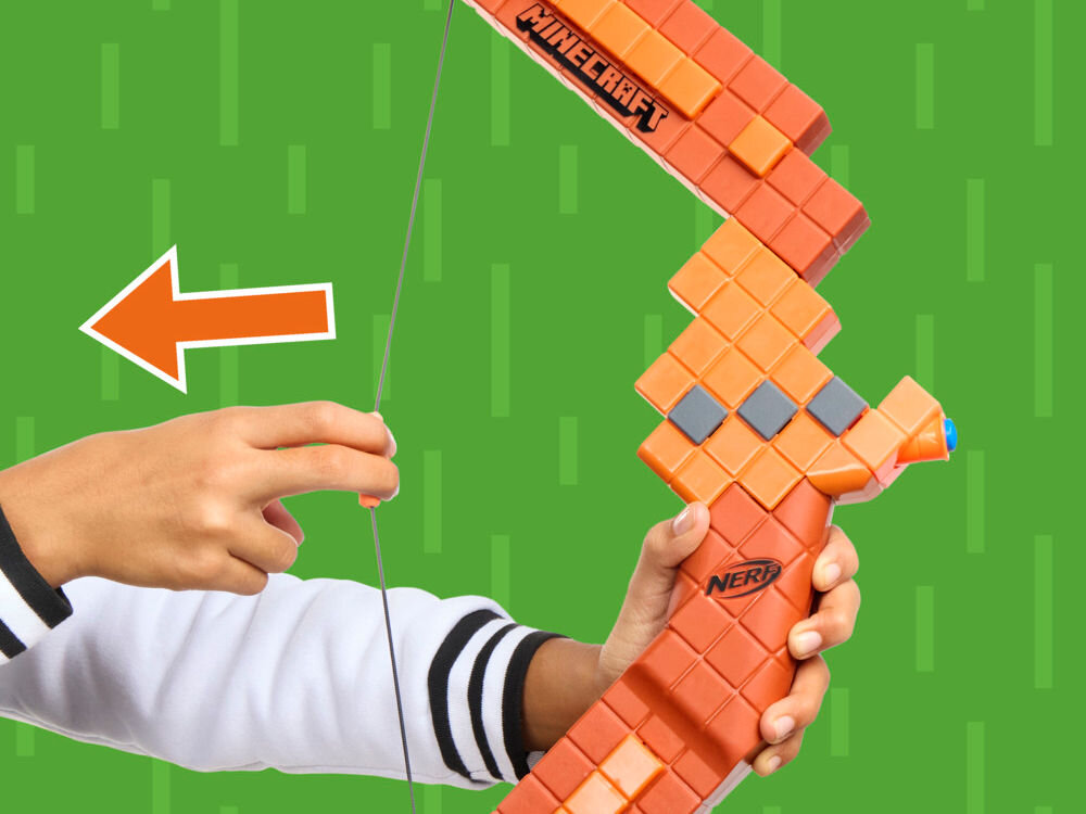 Wyrzutnia NERF Minecraft Bow G1120EU4 zabawa na zewnątrz zabawa w ogrodzie na podwórku wspólna aktywność miękkie strzałki łuk refleks koordynacja
