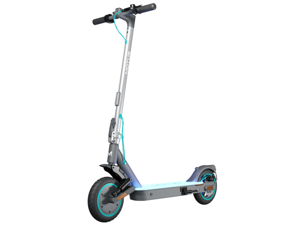 Hulajnoga elektryczna MOTUS Scooty NeoLite 19km 250W 8.5 cali Podświetlany podest Szary huljanoga na białym tle widoczna od przodu pod skosem certyfikat IP54 bezpieczne podróżowanie w różnych warunkach atmosferycznych odporność na pył i wodę nie można jej zanurzać bezpośrednio w wodzie