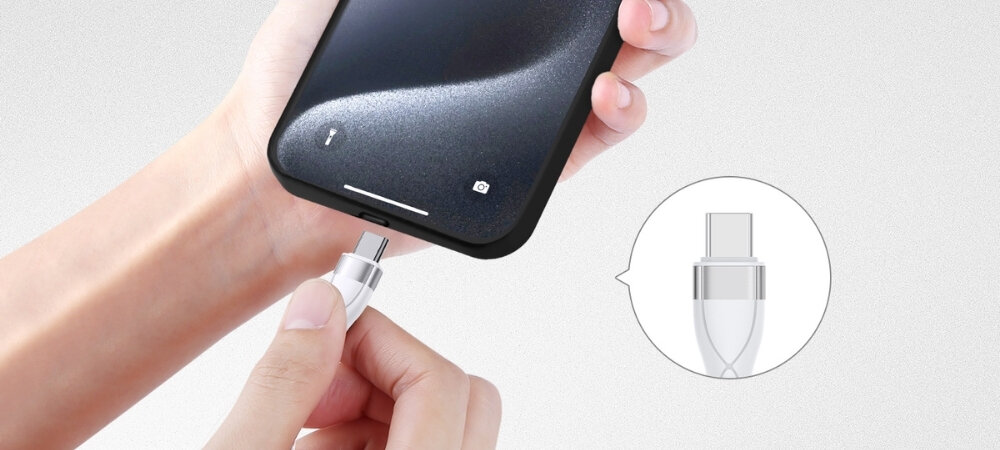 Kabel 4SMARTS USB-C/A 4w2 1.2m
końcówka kabla obok portu ładowania smartfona smukłe końcówki porty urządzeń ładowanie