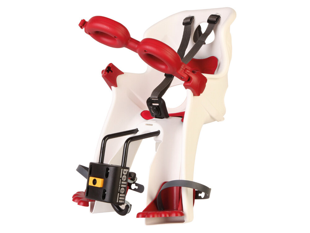 Fotelik rowerowy BELLELLI Freccia Biały fotelik na białym tle widoczny od przodu pod skosem odpięty pałąk trzypunktowe pasy bezpieczeństwa stabilnie utrzymują dziecko w siedzisku centralna klamra z dwoma ustawieniami głębokości można zapinać i odpinać go jedną ręką