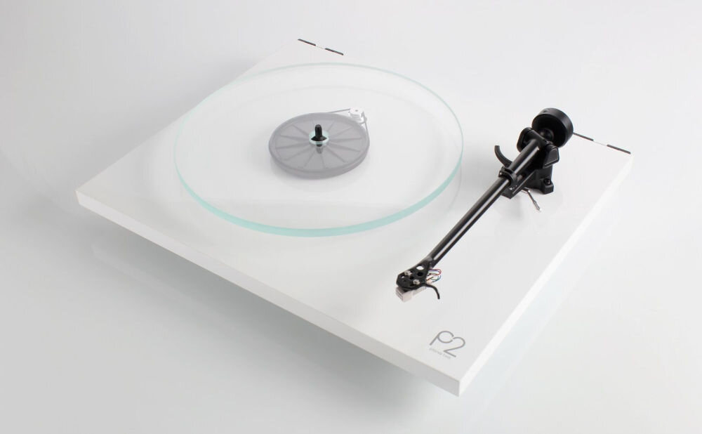 Gramofon REGA Planar 2 Wkładka Rega Nd3 - Ramię z lekką bazą, Ramię RB220, gramofon stojący na białym blacie
