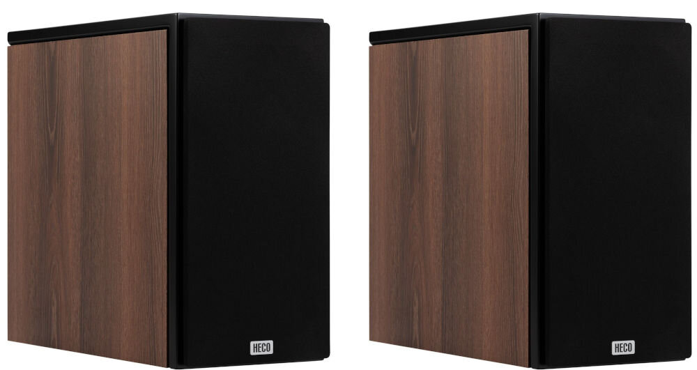 Kolumny głośnikowe HECO Aurora XT 300 pasmo 22-42000 Hz dokładne odwzorowanie tonów, kolumny głosnikowe po skosie na białym tle