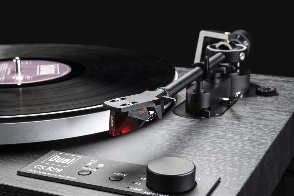 Gramofon DUAL CS 529 BT - anti-skating, równowaga igły, stabilne odtwarzanie, wysokiej jakości sygnał, kadr gramofonu na ramię