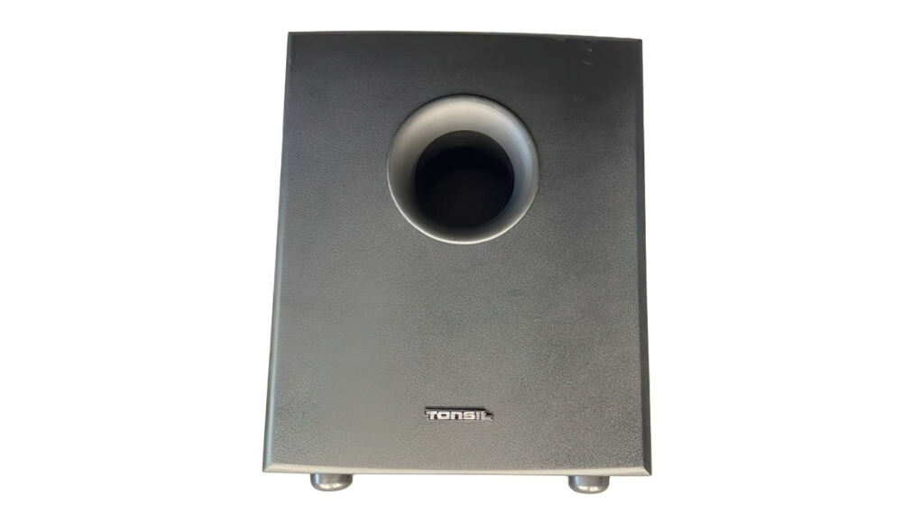 Subwoofer TONSIL AKTIV 250 A - Bezpośrednie połączenie audio, subwoofer od przodu na białym tle