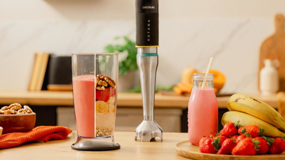 Blender CECOTEC Katana 15 TotalDestroy Full G Screen blender szara końcówka pojemnik część zblendowana część składników przed zblendowaniem Zróżnicowane opcje prędkości 21 do wyboru precyzyjne dostosowanie pracy blendera czytelny wyświetlacz intuicyjne i wygodne sterowanie funkcja Turbo z wyjątkowo wymagającymi składnikami wszechstronność optymalne rezultaty w krótkim czasie 