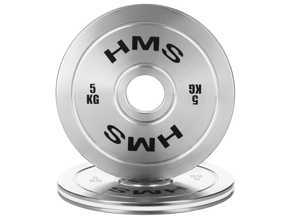 Obciążenie HMS TOS50 (5 kg) obciążenie na białym tle widoczne od przodu ustawione na drugim obciążeniu obciążenie olimpijskie o masie 5 kg wspiera precyzyjne budowanie siły i techniki stopniowe zwiększanie obciążenia bez gwałtownych przeskoków ułatwia kontrolę postępów i zmniejsza ryzyko przeciążenia