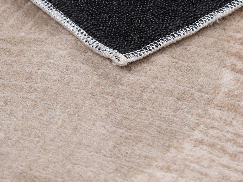 Dywan wewnętrzny MULTIDECOR Stilo New Print 507852 160 x 230 cm Wielokolorowy, płaskotkany, stabilność, gramatura, dźwięki, zbliżenie na materiał dywanu od góry i od spodu