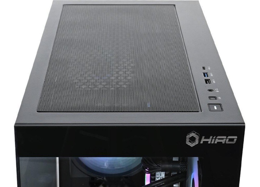 Komputer NTT HIRO Aurora ZKG-I7RTX4070-TE01 Zbliżenie na górny panel obudowy komputera z metalową siatką wentylacyjną oraz widocznymi portami USB, przyciskami i złączami audio, podzespoły, rozbudowa