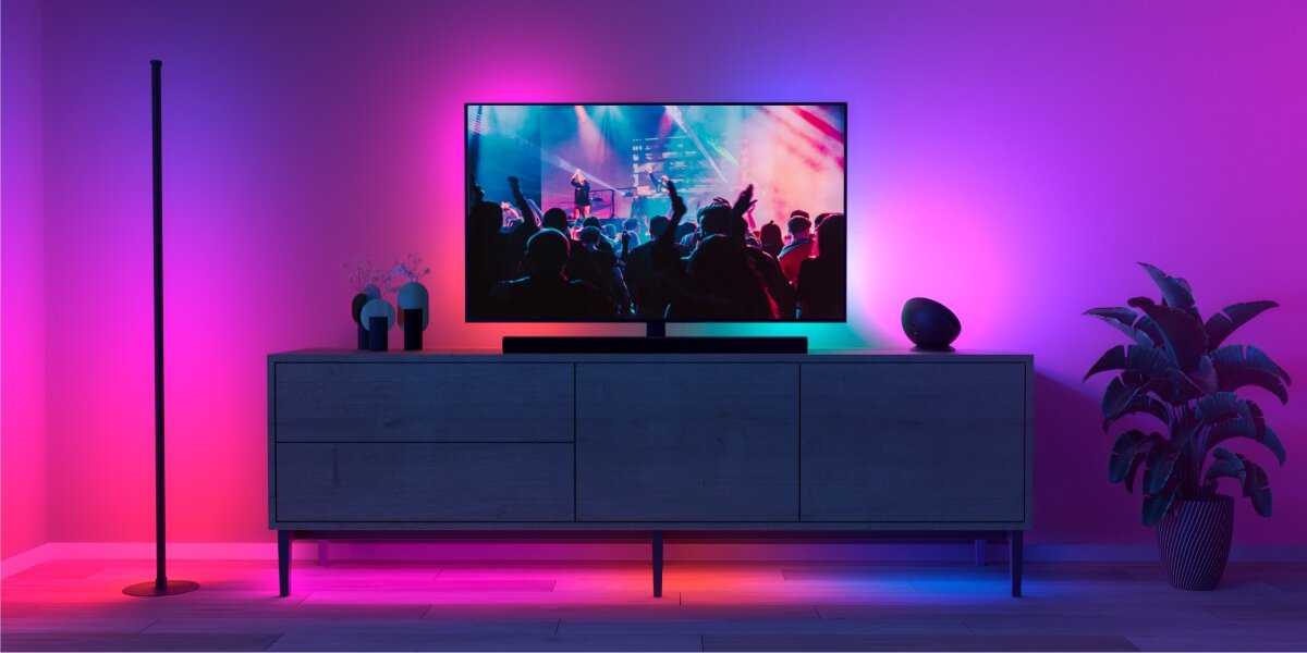 Lampa HAMA 176664 Wi-Fi Czarny, światło, telewizor, pokój, kolory, pokój gościnny, telewizor w różnych kolorach światła