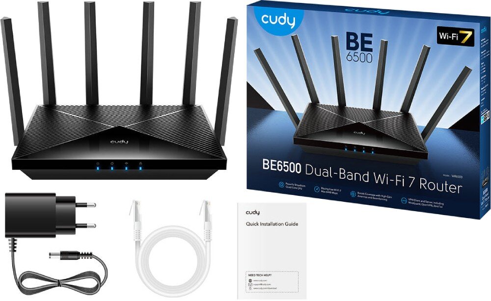 Router CUDY BE6500 Router z ośmioma antenami obok opakowania z nazwą modelu i specyfikacją. Na dole znajdują się: zasilacz, kabel Ethernet i instrukcja instalacji, zestaw, zawartość