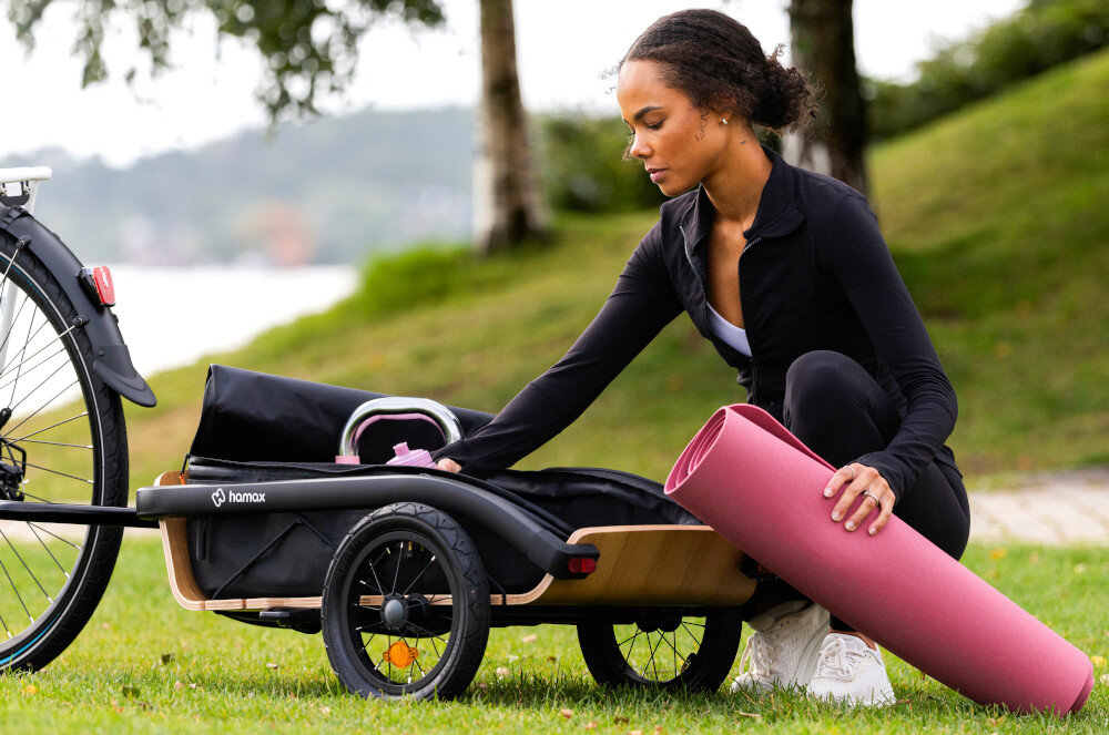 Przyczepka rowerowa HAMAX Venture+ 400702 trawnik osoba chowa sprzęt sportowy do przyczepki Rama aluminiowa 9,3 kg Solidna rama uniwersalne rowki zatwierdzona zgodnie z normą EN15918