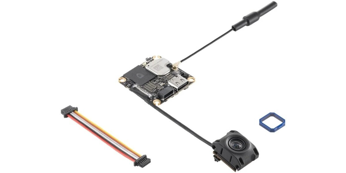 System transmisji obrazu DJI na białym tle.