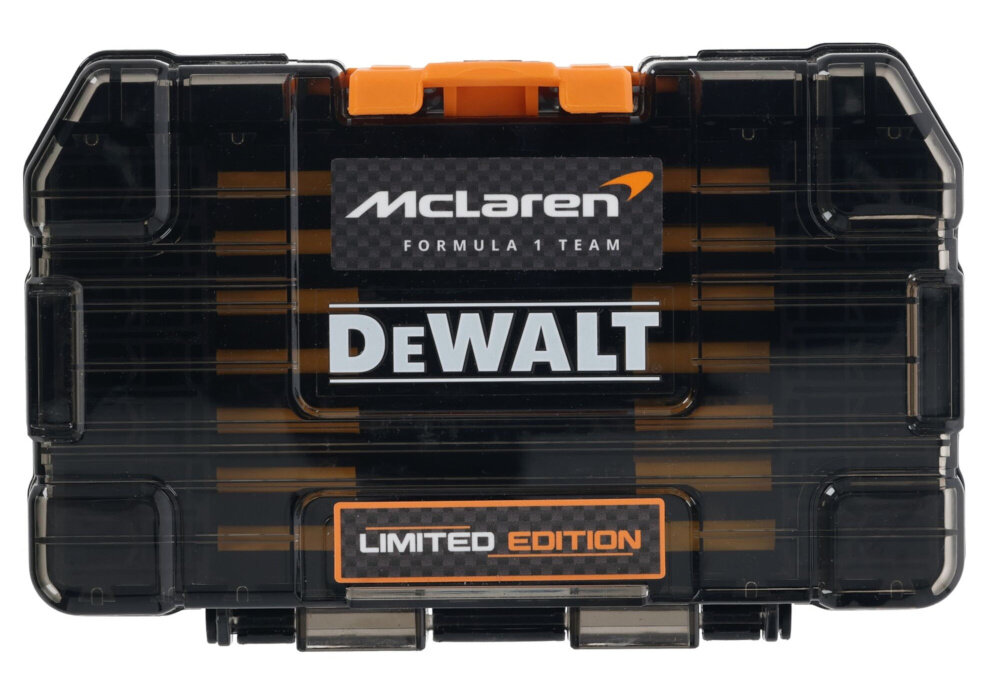 Zestaw bitów DEWALT McLaren DT70902T-QZ 28 szt. zamknięte pudełko na białym tle końcówki FLEXTORQ elastyczna strefa skrętna ochrona bitów przed pęknięciem hartowana stal odporność na zużycie precyzyjne dopasowanie