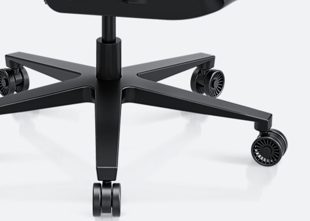Fotel ANDA SEAT X-Air Pro XL Czarny prezentacja podstawy wraz z kółkami wysoka jakość stopu aluminium podstawa wytrzymała i lekka udźwig do 120 kg gumowane kółka o średnicy 65 mm cicha płynna mobilność bez ryzyka zarysowań podłogi trwałość