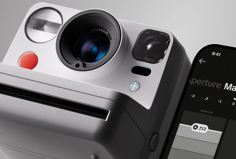 Aparat natychmiastowy POLAROID Now+ Gen 3 design z recyklingu cztery kolory styl ekologiczna obudowa