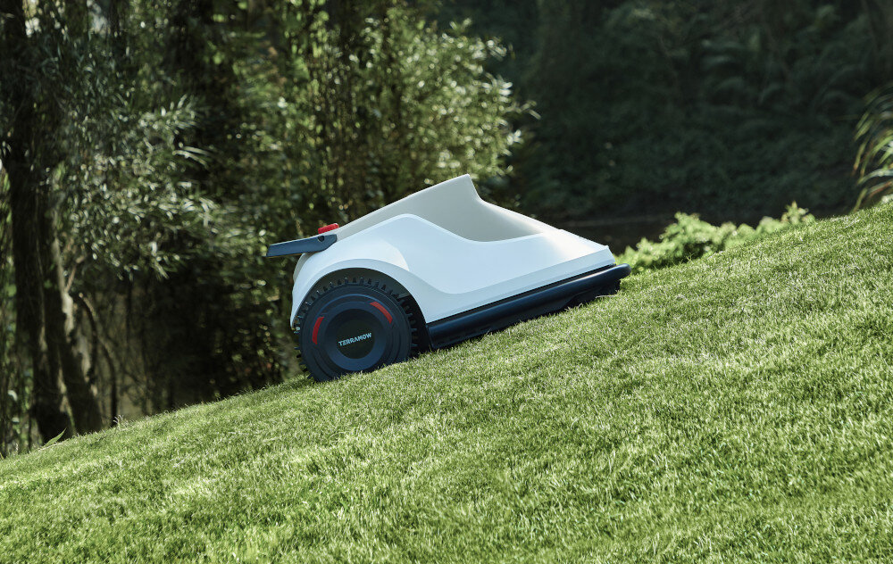 Robot koszący TERRAMOW S1200 sterowanie Wi-Fi robot jedzie po trawie pod górkę dostosowuje się do różnych typów trawnika równomiernie skoszona trawa w każdej przestrzeni koszenie terenu o nachyleniu do 36% automatyczna optymalizacja pracy inteligentnie zarządza trasą