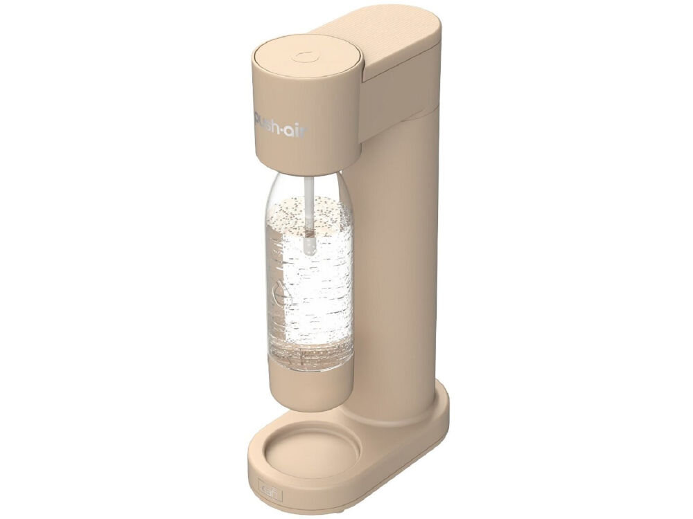 Saturator DAFI PushAir Cappuccino + butelka saturator w kolorze cappuccino z zamontowaną butelką stoi bokiem białe tło elegancki kolor cappuccino minimalistyczna forma komponuje się z estetyką każdej kuchni stylowy charakter praktyczne zastosowanie designerska ozdoba powiew świeżości i harmonii jakość wyjątkowy styl