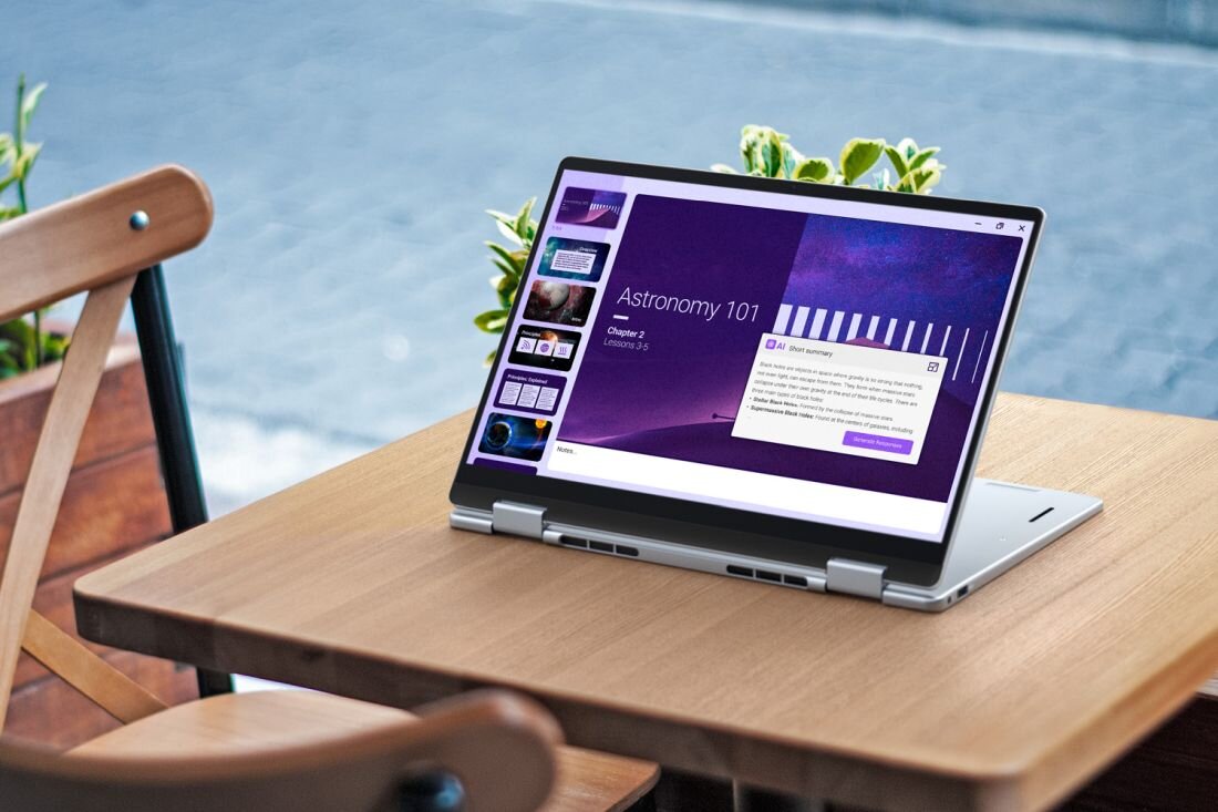 Laptop DELL 14 Plus 2w1 na drewnianym stole, z fioletowym ekranem.   - Zawias 360° wybieraj i zmieniaj jego pozycję 