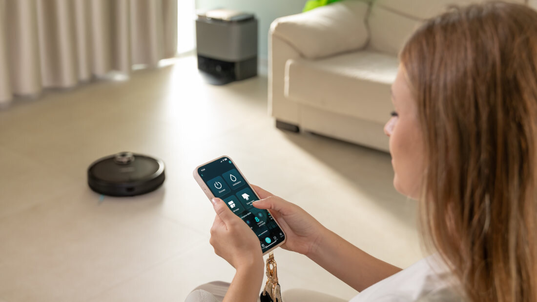 Robot sprzątający CECOTEC Conga 13090 Spin Revolution  Łatwe sterowanie z aplikacją systenci głosowi Google Assistant, Alexa kontrola personalizacja sprzatanie