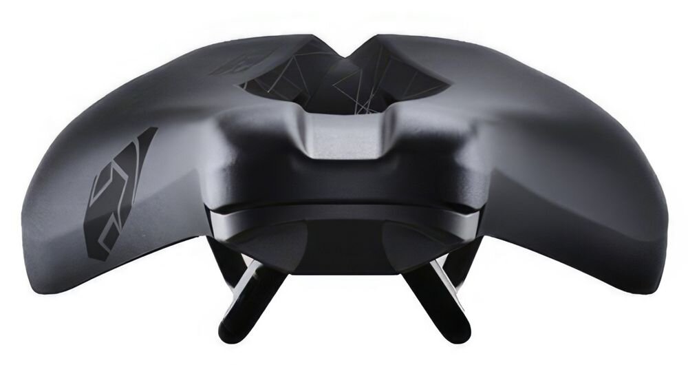 Siodełko PRO Stealth Offroad Performance Saddle PRSA0385 siodełko na białym tle widoczne od przodu szerokie wycięcie redukuje nacisk na tkanki wrażliwe i poprawia przepływ krwi ogranicza ryzyko drętwienia i bólu w okolicy krocza bezpieczne wsparci