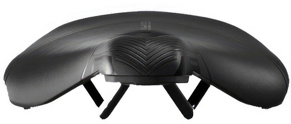 Siodełko PRO Sirin Performance PRSA0380 siodełko na białym tle widoczne od przodu wycięcie o szerokości 32 mm redukuje nacisk na tkanki wrażliwe i poprawia przepływ krwi ogranicza ryzyko drętwienia i bólu w okolicy krocza bezpieczne wsparci