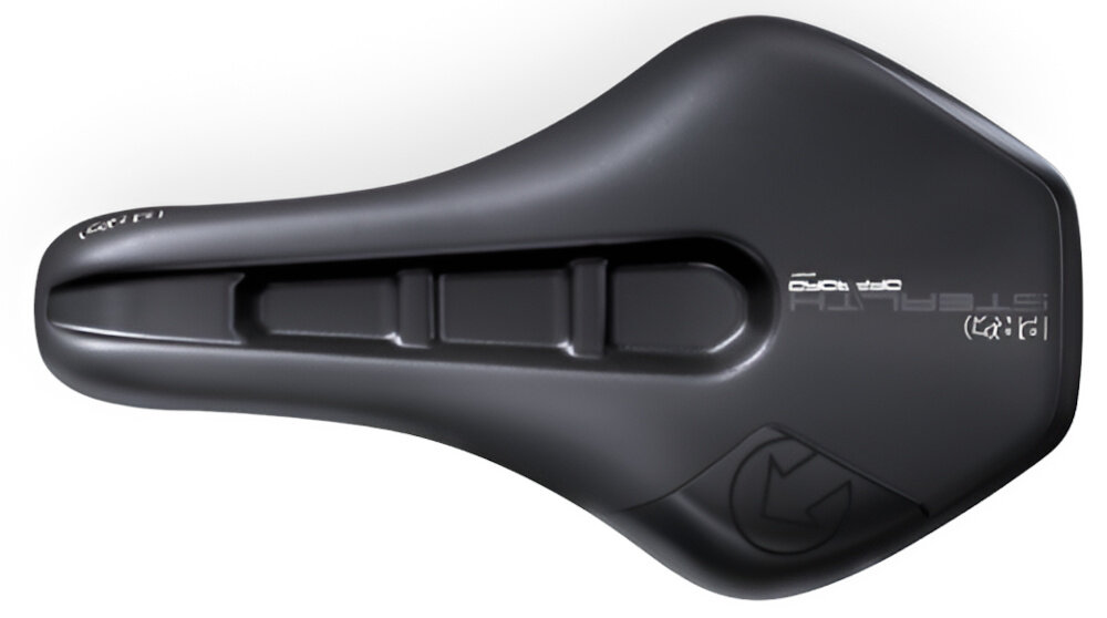 Siodełko PRO Stealth Offroad Sport PRSA0369 siodełko na białym tle widoczne z góry pokrycie z poliuretanu odporne na ścieranie, błoto i częste czyszczenie nie chłonie wody i łatwo usuniesz zabrudzenia waga około 279 g ułatwia przyspieszanie i manewrowanie