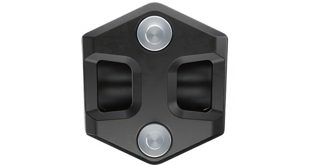 Sztyca PRO LT 150 2 PRSP0246 31.6-460 mm Czarny zbliżenie na górę widok na otwory do linki białe tło wewnętrzne prowadzenie linki zmniejsza ryzyko zahaczenia o gałęzie lub elementy ubioru mechanizm jest lepiej chroniony przed zabrudzeniami ogranicza tarcie poprawia płynność działania regulacji