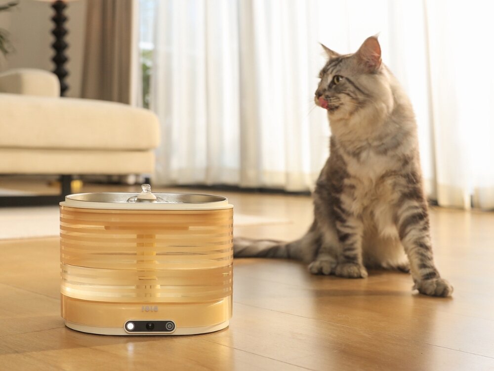 Dozownik wody dla zwierząt ROLA Smart Pet Water Fountain
dozownik na podłodze obok kota filtra usuwa sierść świeżość bezpieczeństwo wysoka jakość