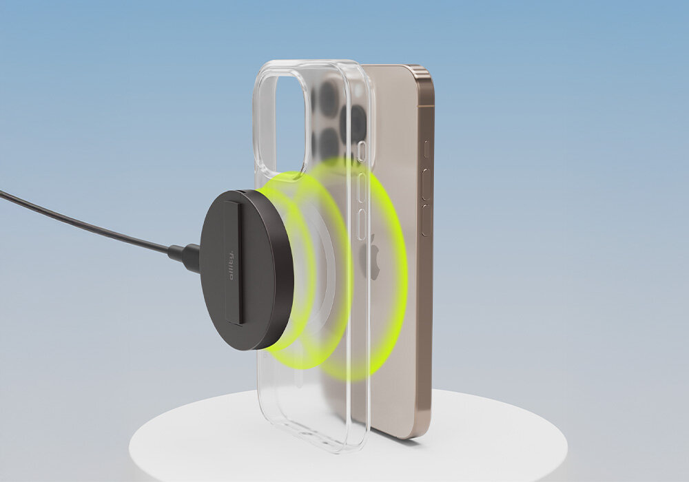 Etui ALLITY Clear Protector Mag do Apple iPhone  wizualizacja ładowania   