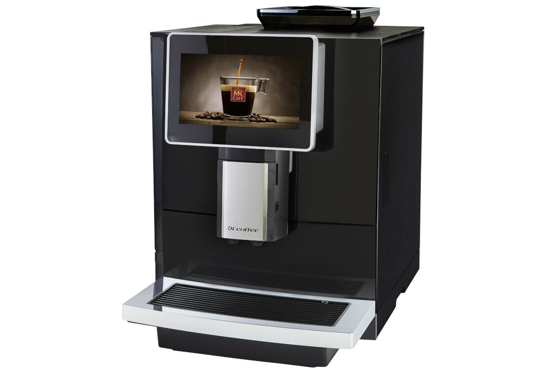 Ekspres DR.COFFEE F10 Profesjonalny  zdjęcie lifestyle Gładka mleczna pianka System spieniania mleka  Mechanizm samooczyszczania zmiana nazwy zapisanej kawy