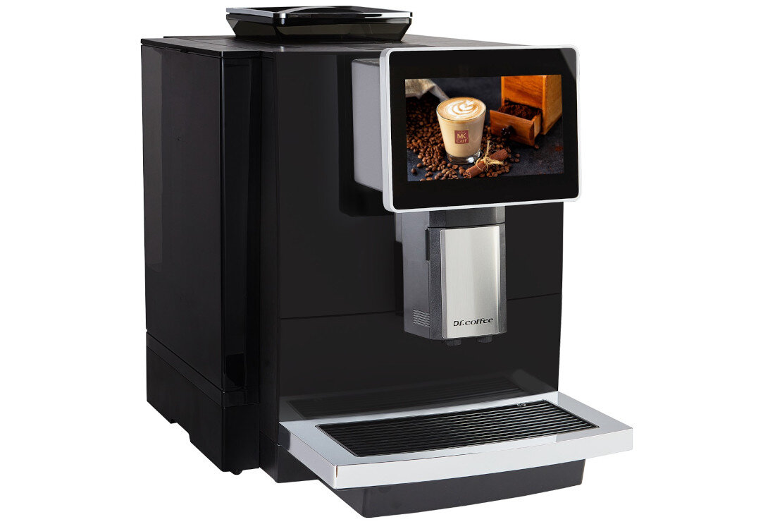 Ekspres DR.COFFEE F10 Profesjonalny  zdjęcie lifestyle  Sprawna obsługa Moc 1450 W wygoda komfort