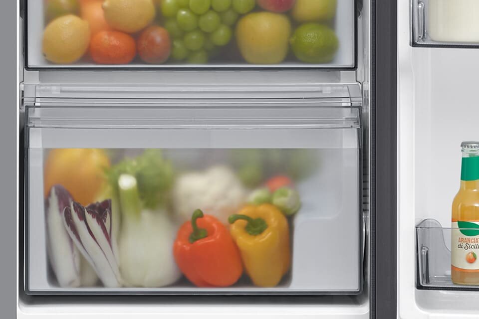 Lodówka Samsung RS80F64KEFEO z przestronną szufladą na warzywa Lodówka Samsung RS80F64KEFEO z przestronną szufladą na warzywa