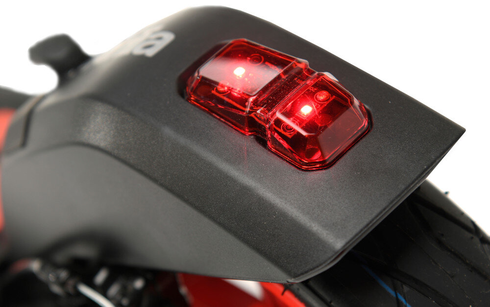 Hulajnoga elektryczna APRILIA ESR1 Czarno-czerwony bezpieczenstwo hamulce oswietlenie