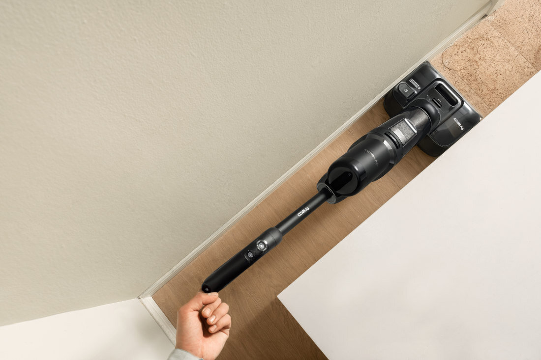 Odkurzacz TINECO Floor One S7 Stretch czyszczenie przy krawędziach dwustronna technologia czyszczenia wzdłuż listew przypodłogowych kurz i brud