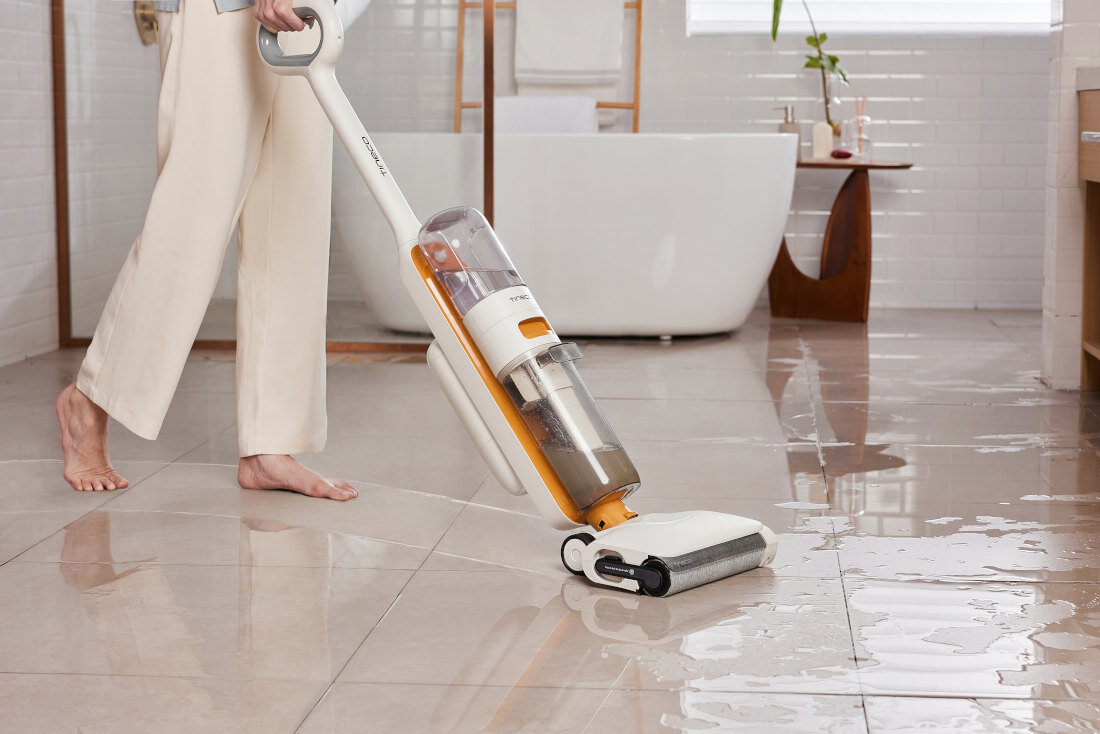 ODKURZACZ PIORĄCY TINECO IFLOOR Y2 PLUS Płaska konstrukcja rury i precyzyjny zbierak zasysanie brudnej wody